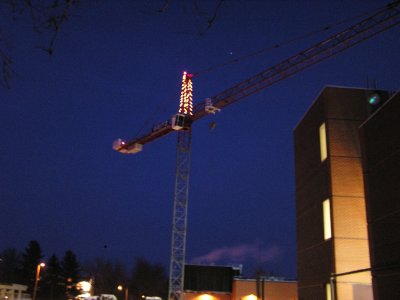 crane-at-night